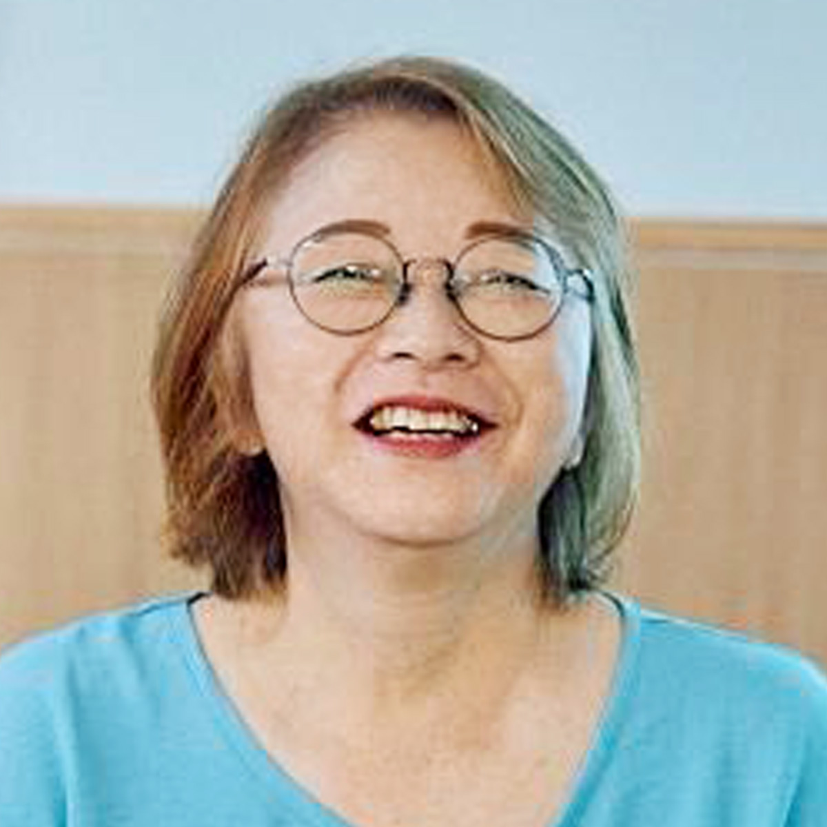 実方 伸子